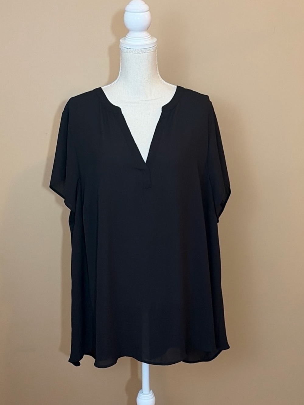 Torrid Size 3 Black Short Sleeve High-Low Georgette Blouse